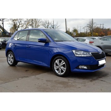 Skoda Fabia  Hatchback 2021,  1.0 benzyna - Na sprzedaż za 43 517 zł - Warszawa - zdjęcie 2