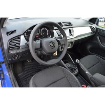 Skoda Fabia  Hatchback 2021,  1.0 benzyna - Na sprzedaż za 43 517 zł - Warszawa - zdjęcie 6