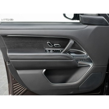 Land Rover Range Rover  SUV 2023,  4.4 benzyna, automat - Na sprzedaż za 798 900 zł - Gdańsk - zdjęcie 9