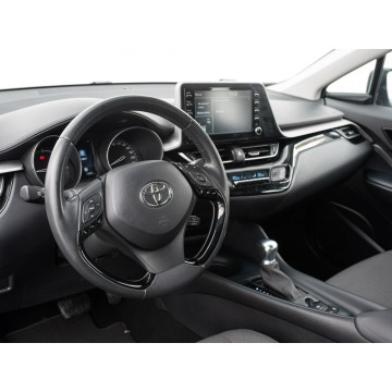 Toyota C-HR  SUV 2022,  1.8 hybryda, automat - Na sprzedaż za 85 700 zł - Gdynia - zdjęcie 6