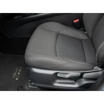Toyota C-HR  SUV 2022,  1.8 hybryda, automat - Na sprzedaż za 85 700 zł - Gdynia - zdjęcie 10