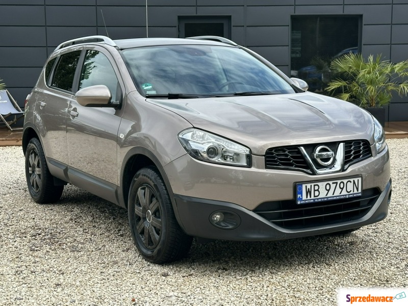 Nissan Qashqai  SUV 2011,  2.0 benzyna - Na sprzedaż za 32 800 zł - Pęcice