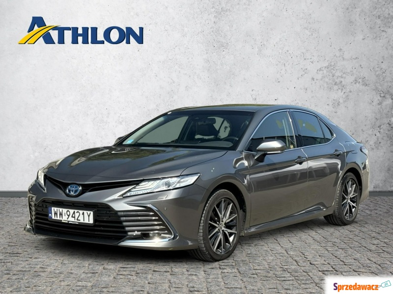 Toyota Camry  Sedan/Limuzyna 2023,  2.5 hybryda, automat - Na sprzedaż za 128 000 zł - Jawczyce