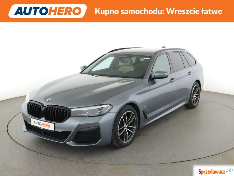 BMW Seria 5  Kombi 2021,  2.0 diesel, automat - Na sprzedaż za 120 900 zł - Warszawa
