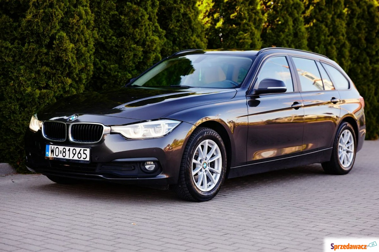 BMW 318 - 2.0d_B47_Skóra_Navi_...