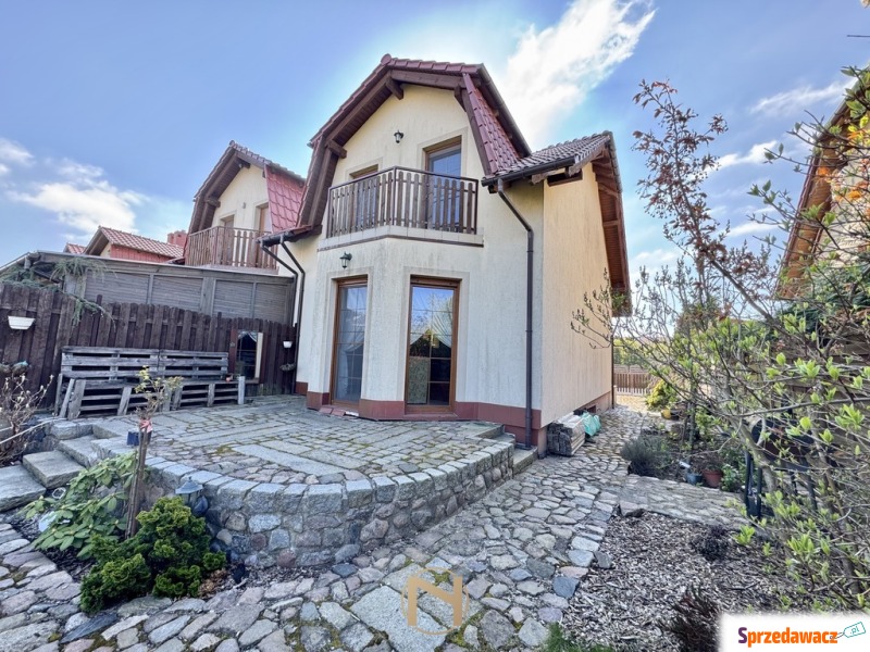 Dom na sprzedaż, 104m², 4 pokoje,...