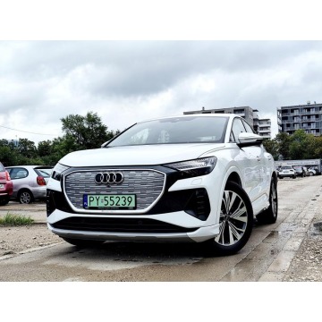 Audi Q4 2023 prod. / 2023 1rej. AUDI Q4, 170 KM VAT 23%,  ELEKTR., SALON PL. BEZWYPADKOWY, 35 TYS km