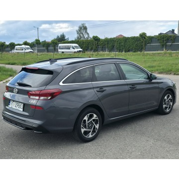 Hyundai i30  Kombi 2024,  1.5 benzyna - Na sprzedaż za 65 900 zł - Piekoszów - zdjęcie 3