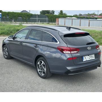 Hyundai i30  Kombi 2024,  1.5 benzyna - Na sprzedaż za 65 900 zł - Piekoszów - zdjęcie 4