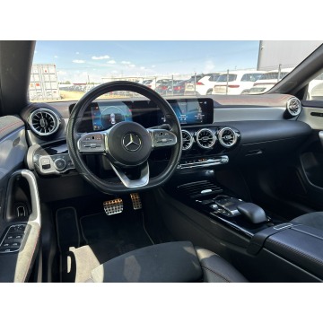 Mercedes - Benz CLA-klasa  Sedan/Limuzyna 2022,  1.3 benzyna, automat - Na sprzedaż za 107 800 zł - Jawczyce - zdjęcie 12