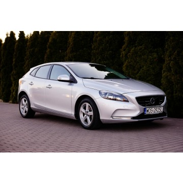Volvo V40  Liftback 2015,  2.0 diesel - Na sprzedaż za 28 900 zł - Rzekuń - zdjęcie 9