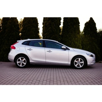 Volvo V40  Liftback 2015,  2.0 diesel - Na sprzedaż za 28 900 zł - Rzekuń - zdjęcie 8