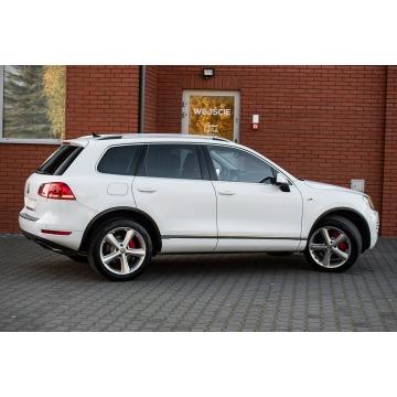 Volkswagen Touareg  SUV 2014,  3.0 diesel, automat - Na sprzedaż za 64 900 zł - Podzagajnik - zdjęcie 4