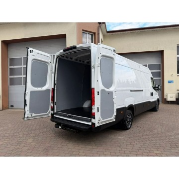 Iveco Daily 2021,  2.3 diesel, automat - Na sprzedaż za 82 500 zł - Rawa Mazowiecka - zdjęcie 9