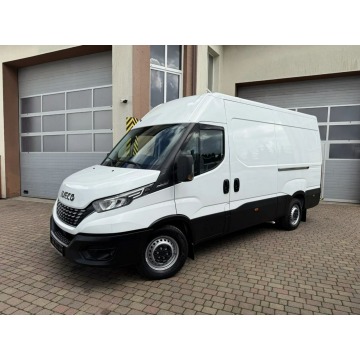 Iveco Daily 2020,  2.3 diesel, automat - Na sprzedaż za 74 500 zł - Rawa Mazowiecka - zdjęcie 2