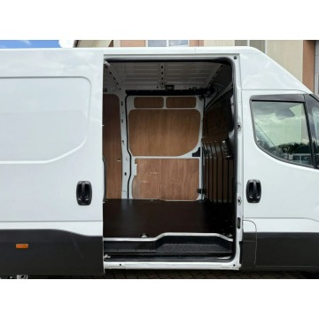 Iveco Daily 2020,  2.3 diesel, automat - Na sprzedaż za 74 500 zł - Rawa Mazowiecka - zdjęcie 9