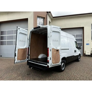 Iveco Daily 2020,  2.3 diesel, automat - Na sprzedaż za 74 500 zł - Rawa Mazowiecka - zdjęcie 7
