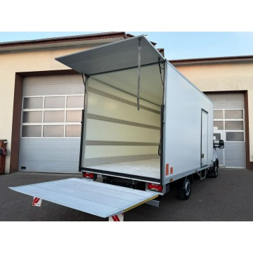 Iveco Daily 2020,  3.0 diesel, automat - Na sprzedaż za 97 500 zł - Rawa Mazowiecka - zdjęcie 6