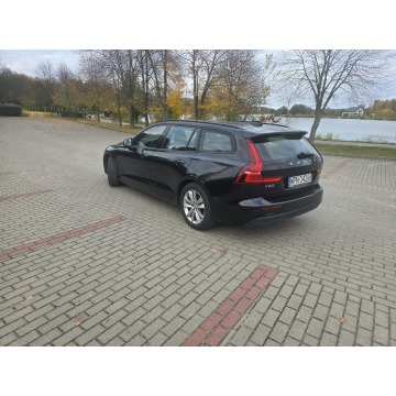 Volvo V60  Kombi 2018,  2.0 diesel - Na sprzedaż za 59 900 zł - Kadłubówka - zdjęcie 3