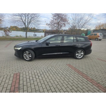 Volvo V60  Kombi 2018,  2.0 diesel - Na sprzedaż za 59 900 zł - Kadłubówka - zdjęcie 2