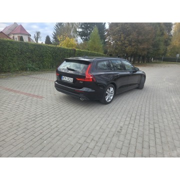 Volvo V60  Kombi 2018,  2.0 diesel - Na sprzedaż za 59 900 zł - Kadłubówka - zdjęcie 11