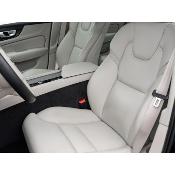 Volvo S60  Sedan/Limuzyna 2023,  2.0 benzyna, automat - Na sprzedaż za 131 850 zł - Gdynia - zdjęcie 11