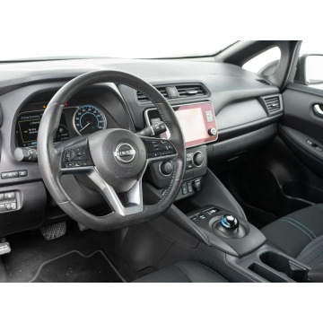 Nissan Leaf  Hatchback 2023 elektryczny, automat - Na sprzedaż za 71 850 zł - Gdynia - zdjęcie 6