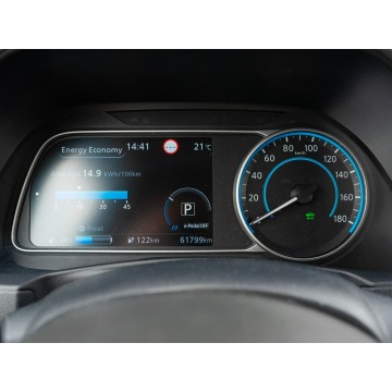 Nissan Leaf  Hatchback 2023 elektryczny, automat - Na sprzedaż za 71 850 zł - Gdynia - zdjęcie 11
