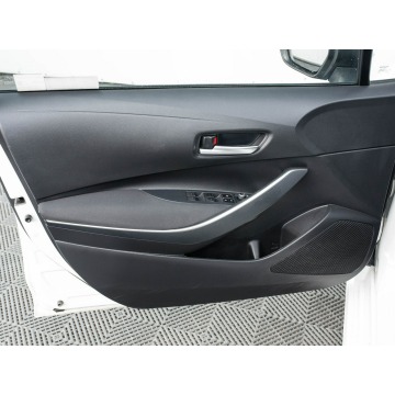 Toyota Corolla  Sedan/Limuzyna 2022,  1.8 hybryda, automat - Na sprzedaż za 70 850 zł - Gdańsk - zdjęcie 9