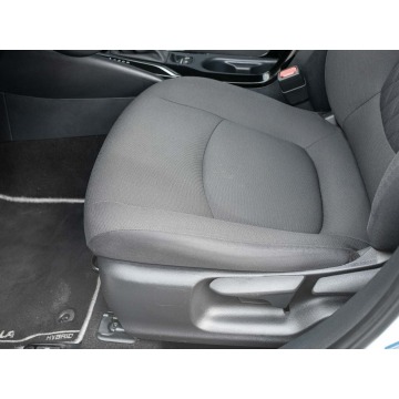 Toyota Corolla  Sedan/Limuzyna 2022,  1.8 hybryda, automat - Na sprzedaż za 70 850 zł - Gdańsk - zdjęcie 10