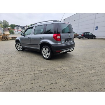 Skoda Yeti  SUV 2010,  1.2 benzyna - Na sprzedaż za 19 999 zł - Limanowa - zdjęcie 8