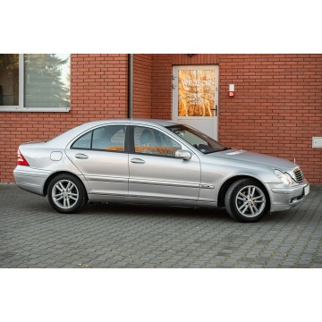 Mercedes - Benz C-klasa  Sedan/Limuzyna 2001,  1.8 benzyna+LPG - Na sprzedaż za 9 900,00 zł - Podzagajnik - zdjęcie 4
