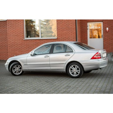 Mercedes - Benz C-klasa  Sedan/Limuzyna 2001,  1.8 benzyna+LPG - Na sprzedaż za 9 900,00 zł - Podzagajnik - zdjęcie 9