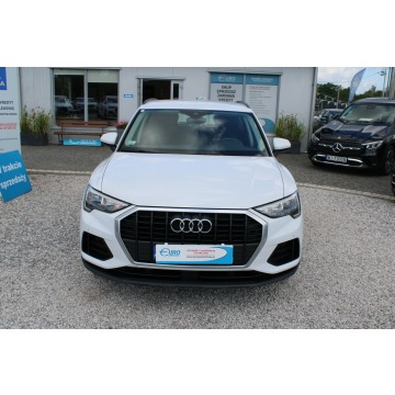 Audi Q3  SUV 2021,  2.0 diesel, automat - Na sprzedaż za 92 899 zł - Warszawa - zdjęcie 3