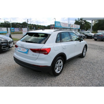 Audi Q3  SUV 2021,  2.0 diesel, automat - Na sprzedaż za 92 899 zł - Warszawa - zdjęcie 6