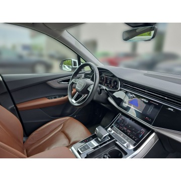 Audi Q7  SUV 2023,  3.0 diesel, automat - Na sprzedaż za 239 000 zł - Toruń - zdjęcie 9