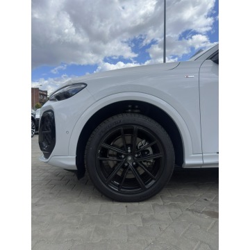 Audi Q5  SUV 2026,  2.0 diesel, automat - Na sprzedaż za 289 868 zł - Radom - zdjęcie 3
