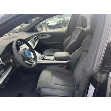 Audi Q8  SUV 2026,  3.0 hybryda, automat - Na sprzedaż za 405 968 zł - Radom - zdjęcie 8