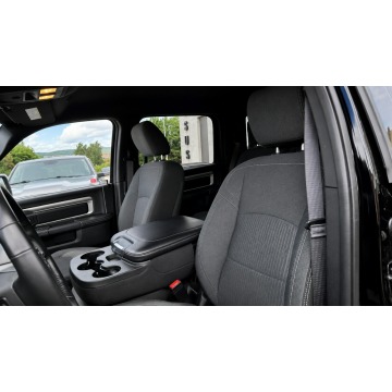 Dodge RAM 2024,  5.7 benzyna, automat - Na sprzedaż za 169 900 zł - Gdynia - zdjęcie 8