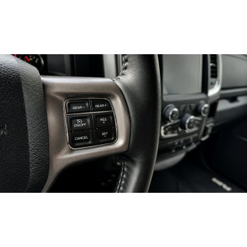 Dodge RAM 2024,  5.7 benzyna, automat - Na sprzedaż za 169 900 zł - Gdynia - zdjęcie 12