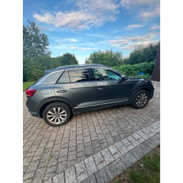 Volkswagen T-Roc  Kombi 2021,  1.5 benzyna, automat - Na sprzedaż za 95 000 zł - Kielce - zdjęcie 3