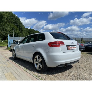 Audi A4 Allroad  Kombi 2011,  2.0 diesel - Na sprzedaż za 28 997 zł - Gdańsk - zdjęcie 8