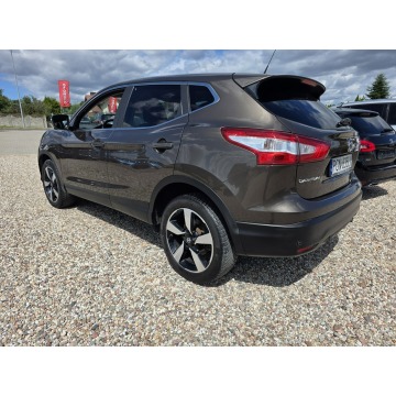 Nissan Qashqai  SUV 2015,  1.6 benzyna - Na sprzedaż za 49 900 zł - Gniezno - zdjęcie 3