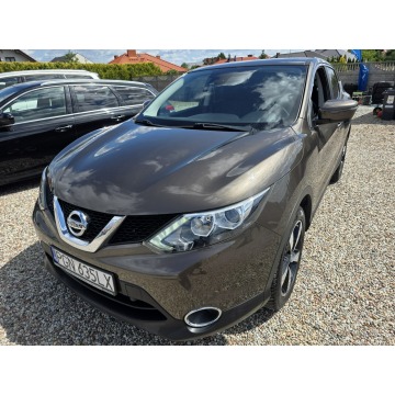 Nissan Qashqai  SUV 2015,  1.6 benzyna - Na sprzedaż za 49 900 zł - Gniezno - zdjęcie 2