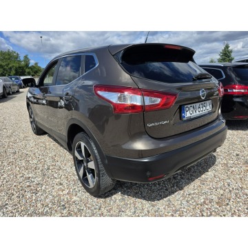 Nissan Qashqai  SUV 2015,  1.6 benzyna - Na sprzedaż za 49 900 zł - Gniezno - zdjęcie 4