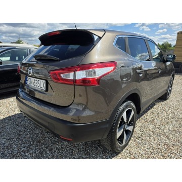 Nissan Qashqai  SUV 2015,  1.6 benzyna - Na sprzedaż za 49 900 zł - Gniezno - zdjęcie 7