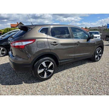 Nissan Qashqai  SUV 2015,  1.6 benzyna - Na sprzedaż za 49 900 zł - Gniezno - zdjęcie 8