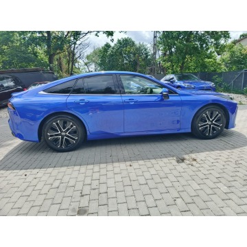 Toyota   Sedan/Limuzyna 2021 elektryczny, automat - Na sprzedaż za 58 500 zł - Warszawa - zdjęcie 8