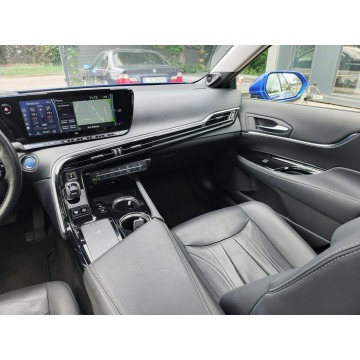 Toyota   Sedan/Limuzyna 2021 elektryczny, automat - Na sprzedaż za 58 500 zł - Warszawa - zdjęcie 11