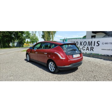 Lancia Delta  Hatchback 2009,  1.4 benzyna - Na sprzedaż za 13 900 zł - Goczałkowice-Zdrój - zdjęcie 6